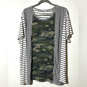 Hopely Black and White Striped and Camouflage Women's Top Size Large